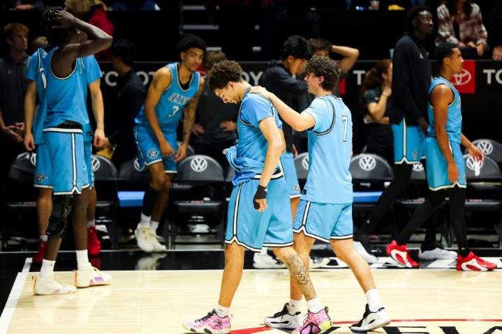 Troy upsets SDSU in double overtime after Aztecs' heave extends game