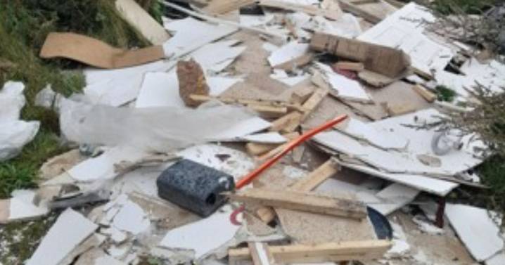 Shopowner fined £7k after refurbishment rubbish dumped in Atherstone