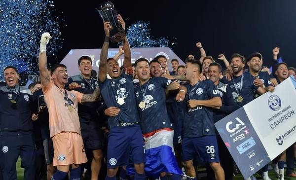 La insólita confusión de Independiente Rivadavia tras ganar la Copa Argentina