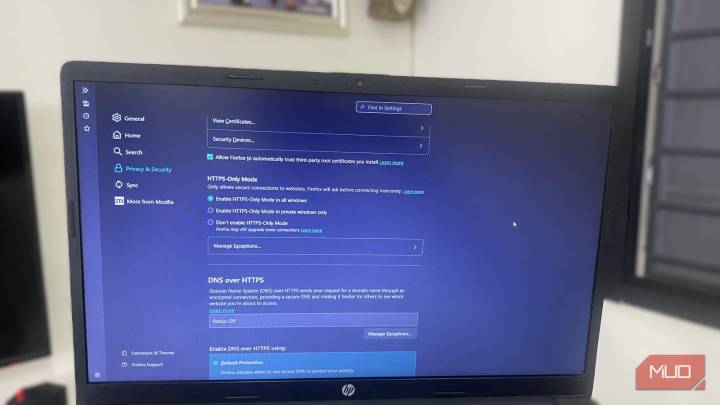 This browser feature instantly improved my web security