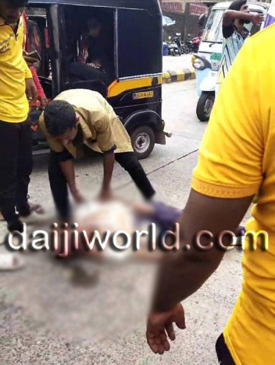 Mangaluru: Elderly man killed by delivery bike, crushed under bus on KSRTC road