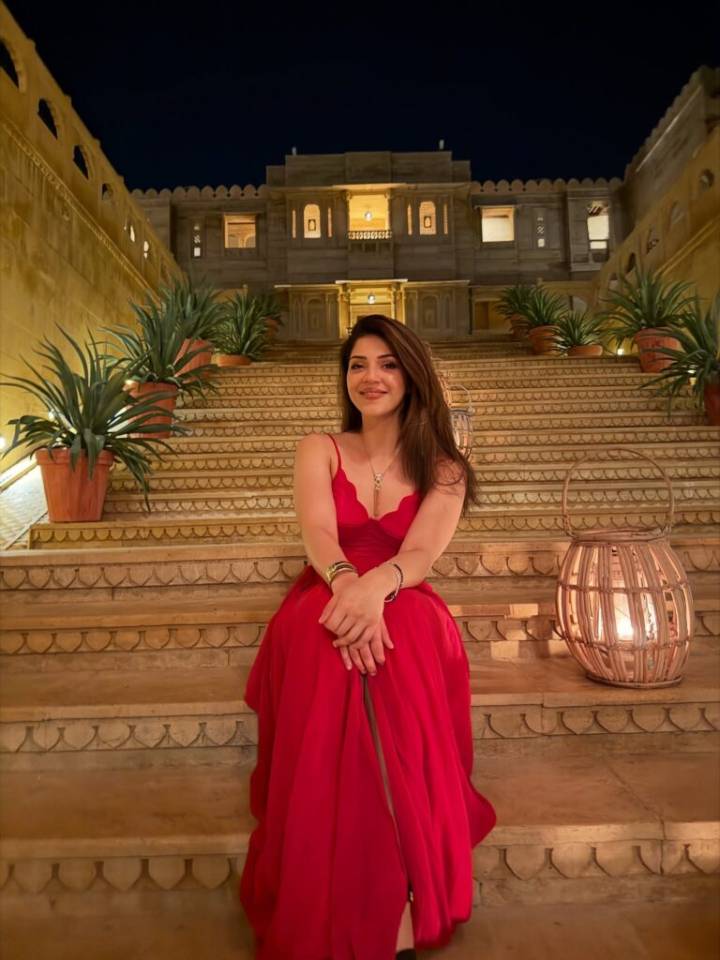 Mehreen’s Birthday Glam Heats Up Internet