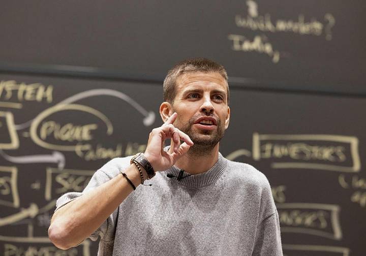 Gerard Piqué se estrena como profesor en Harvard
