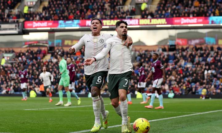 Burnley 0-2 Chelsea FC: Pedro Neto and Enzo Fernandez on target as Blues cut gap on Arsenal