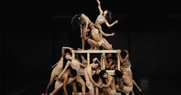 Última misa de Mozart en una danza de pérdidas colectivas