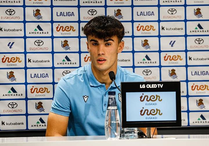 Carrera: «Me siento muy cómodo en el campo»