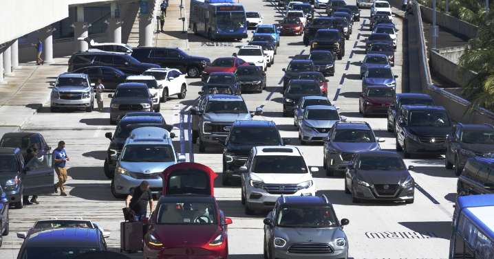 Hitting the road for Thanksgiving? Here's the best time to go