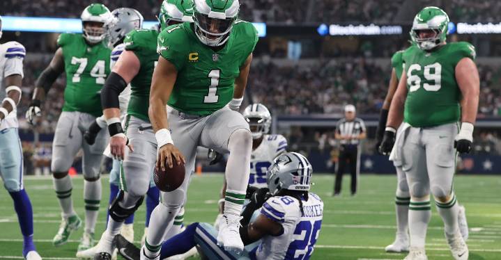 Eagles vs. Cowboys Week 12: Third quarter scores updates