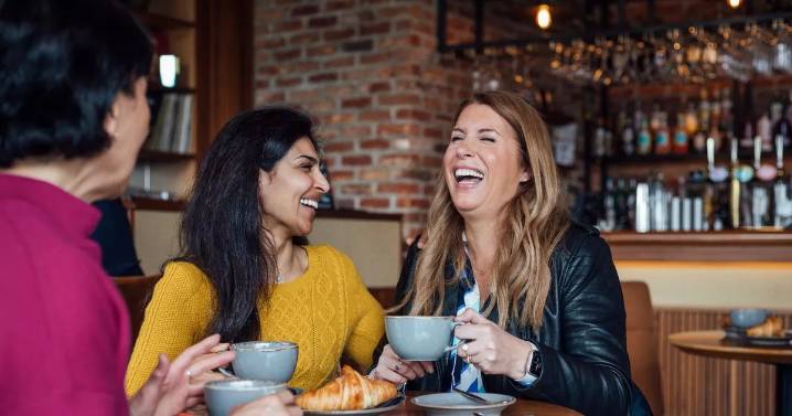 'Mate is boasting about threesomes with identical twins but I reckon she's a liar'