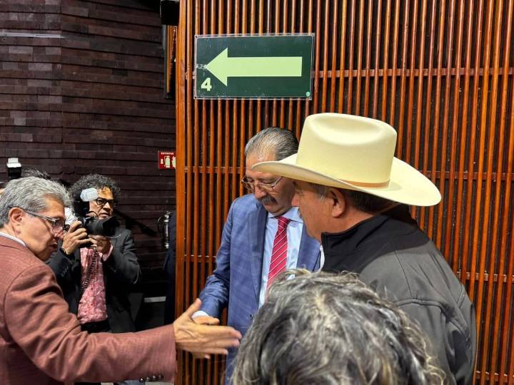 Diputados de Morena y líder agrario revisarán a fondo la ley hídrica