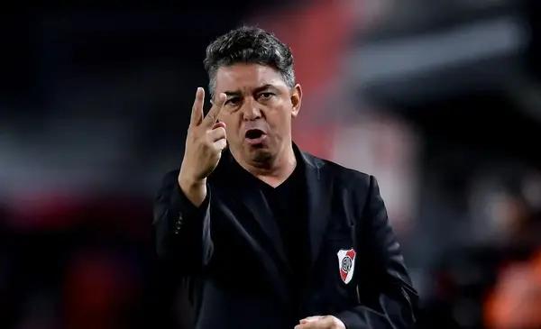 Gallardo pegó el portazo: dos borrados en River vs. Vélez y varios juveniles