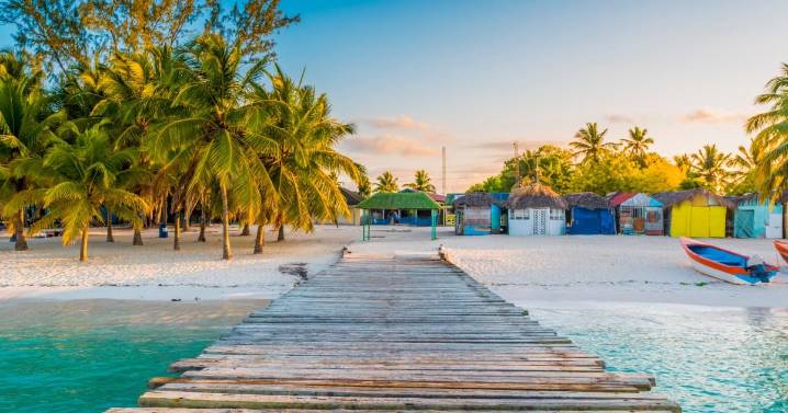 The ‘paradise’ Caribbean island with 'glowing' tropical beaches that’s 24°C in January