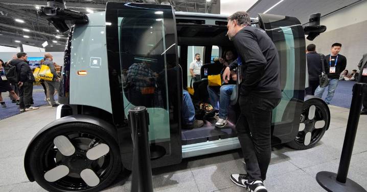 Los robotaxis Zoox de Amazon ofrecerán viajes gratis en San Francisco para competir con Waymo