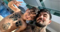 Mateo Carvajal dejó que Salvador se tatuara temporalmente y Melina reaccionó con risas y un reclamo