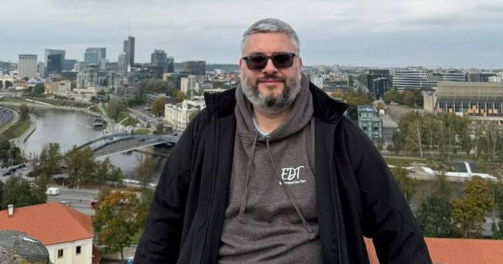 ‘I flew to Prague for the day for £18 and it was cheaper than my commute’