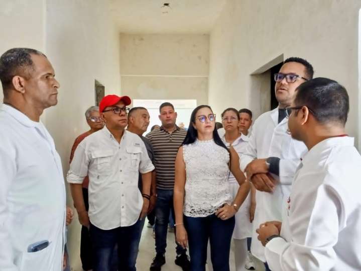 Inauguraron farmacia comunitaria en el hospital Pedro Figallo de Río Caribe en Arismendi