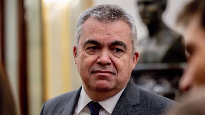 El juez deja en libertad a Santos Cerdán al entender que ya no hay riesgo de que destruya pruebas