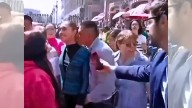 Man gropes, tries to kiss Mexican President in public; security slow to react