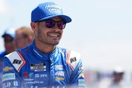 Kyle Larson Reunites With His Championship Winning HMS Crew Ahead of Thanksgiving