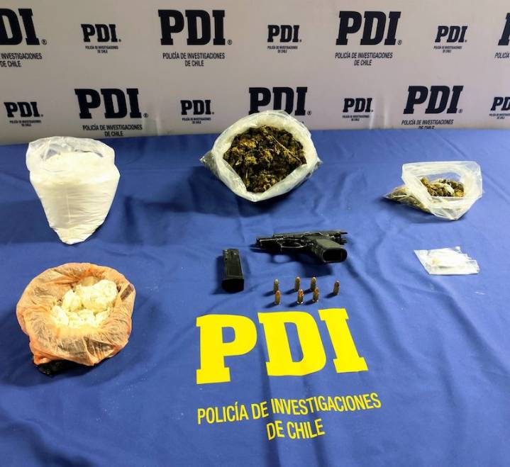 PDI ATACAMA INCAUTA MÁS DE CUATRO KILOS DE DROGA Y DETIENE A CUATRO EXTRANJEROS TRAS OPERATIVO EN LAS TOMAS DE ANDACOLLO