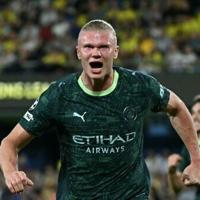 Liverpool and Man City renew rivalry as they try to narrow Arsenal gap