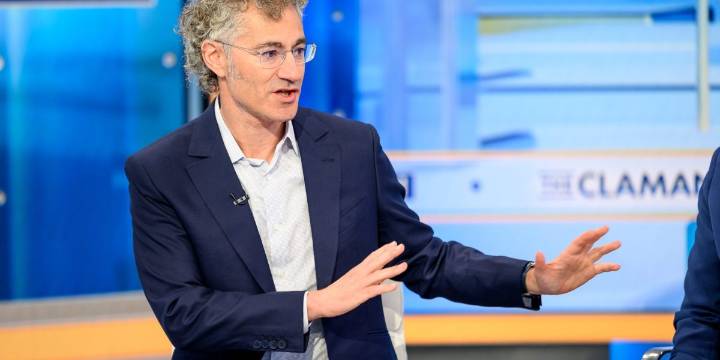 Palantir’s ‘anti-woke’ playbook and ‘cultus’ winning strategy, after yet another earnings beat