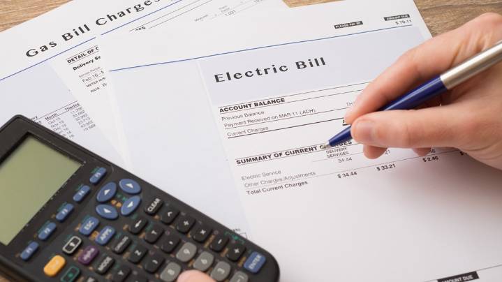 Despite federal government shutdown, funding remains for Indy residents seeking electric bill payment help