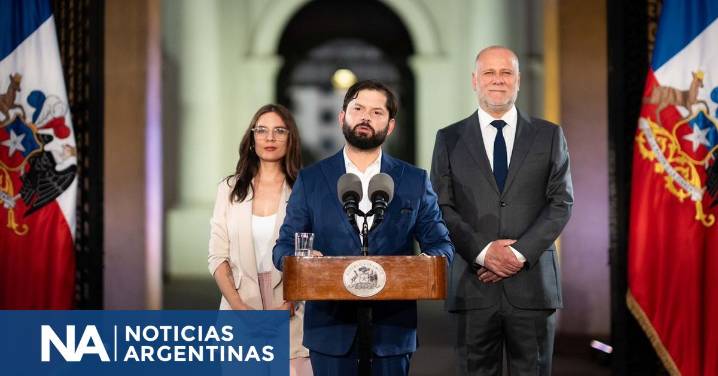 Chile: izquierda y ultraderecha salen a conquistar votos de cara al balotaje