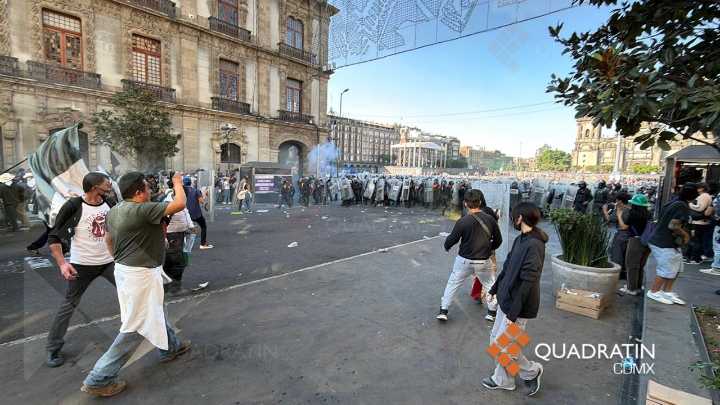 “Opresión, opresión”, la molestia ante el repliegue en el Zócalo