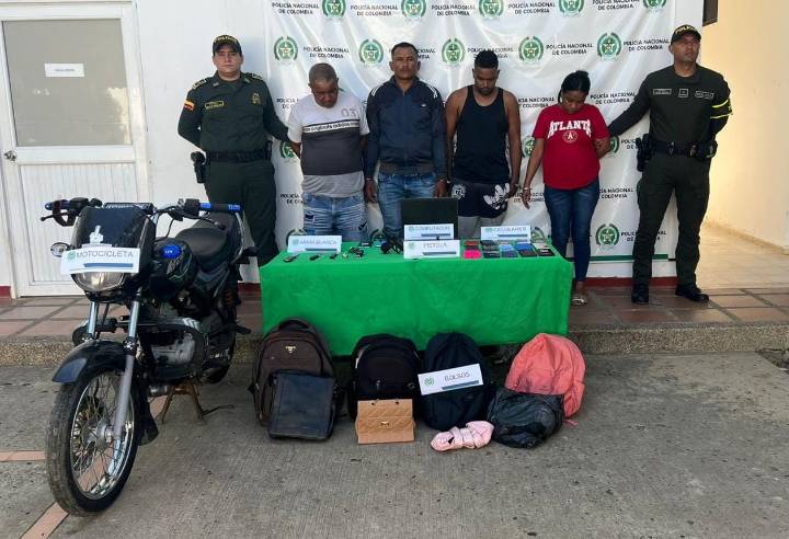 Capturan a ‘piratas terrestres’ minutos después de asaltar a pasajeros de un bus