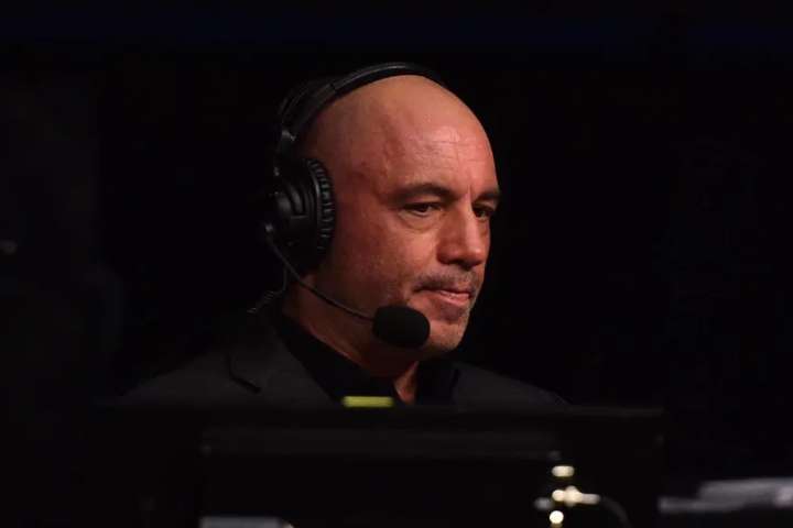 Joe Rogan Returns to Commentary This Weekend – Full UFC 322 Brodcast Team Revealed