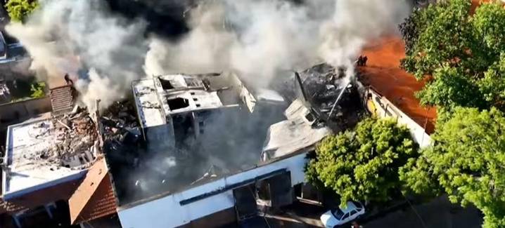 Incendio en Lomas de Zamora: no hay heridos y dos fábricas fueron afectadas