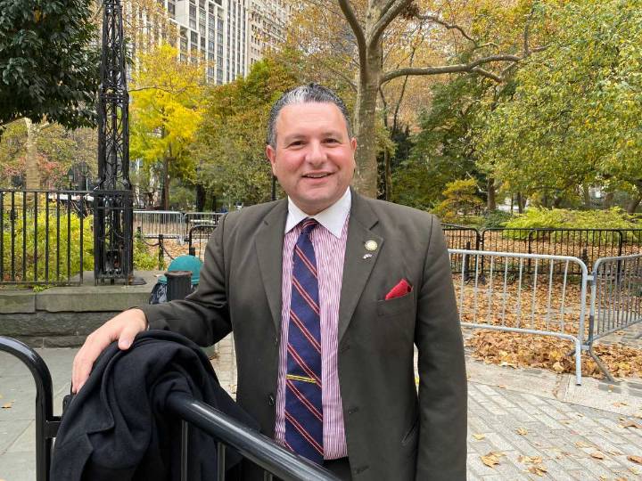 Advocates push universal daylighting bill to ban parking at NYC street corners, but opponents say plan ‘won’t improve’ traffic safety