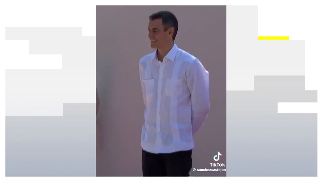 Tras las gafas, la guayabera viral: la simbología interna del look de Pedro Sánchez en la Cumbre CELAC