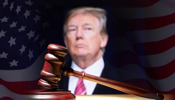 Jueza federal falla que Trump no puede exigir prueba de ciudadanía para votar