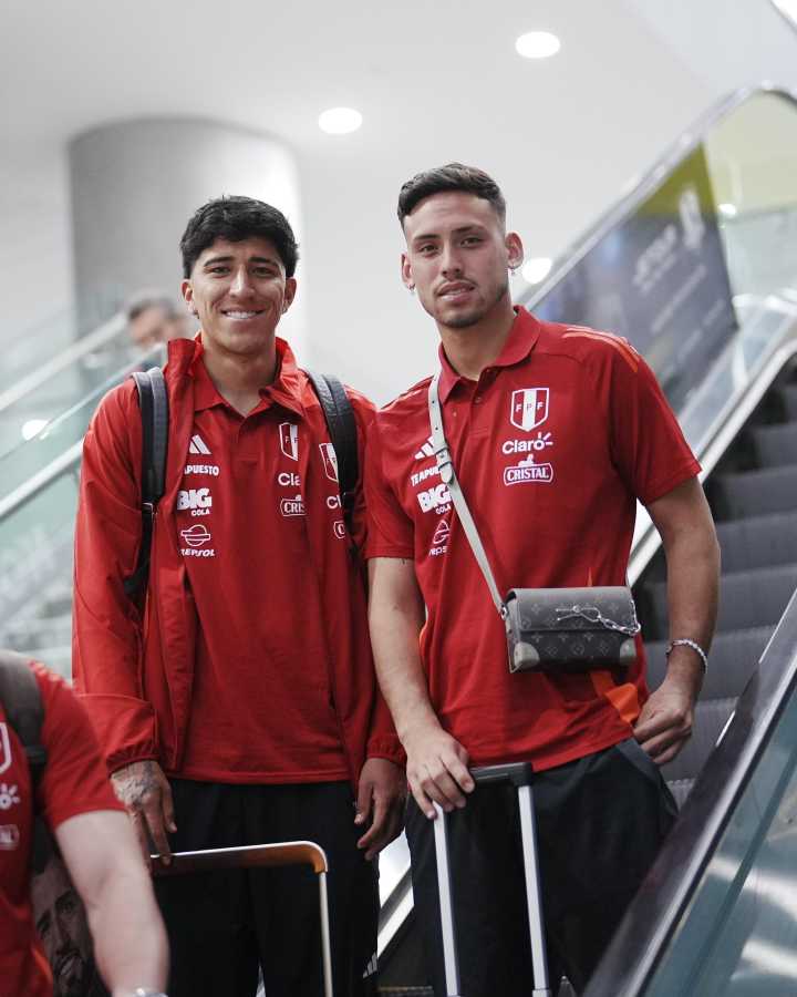 Selección Peruana arribó esta noche a San Petersburgo y juega ese miércoles ante Rusia