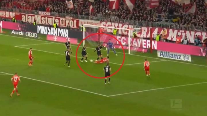 Bienvenidos a la Copa Potrero: Magistral pase de Luis Díaz para un golazo del Bayern Múnich ante el FC St. Pauli