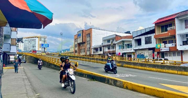 Permisos falsos para el pico y placa circulan en Armenia: estafan a conductores por $100.000