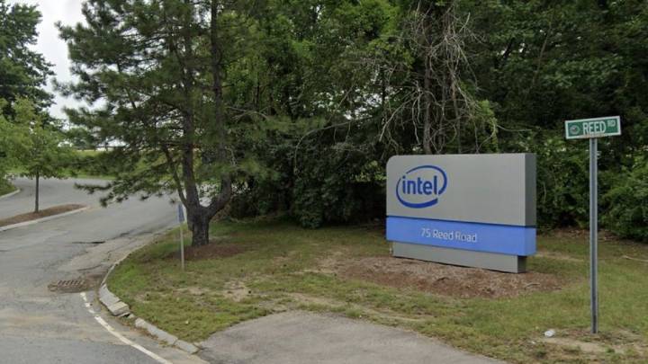 Massive warehouse plan returns to former Intel site