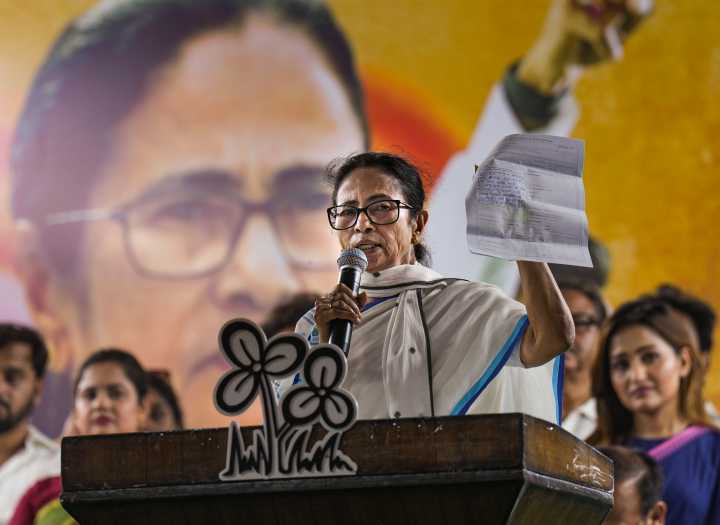 Mamata, Abhishek Lead Kolkata Rally Against SIR Plans