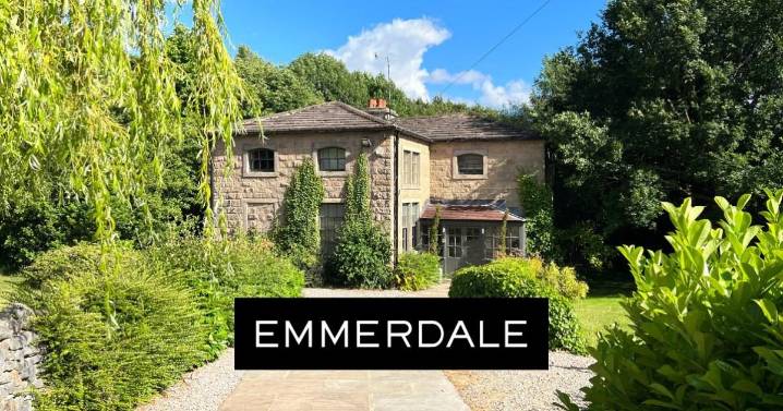 ‘Obsessed’ Emmerdale fans now in love with previously hated character