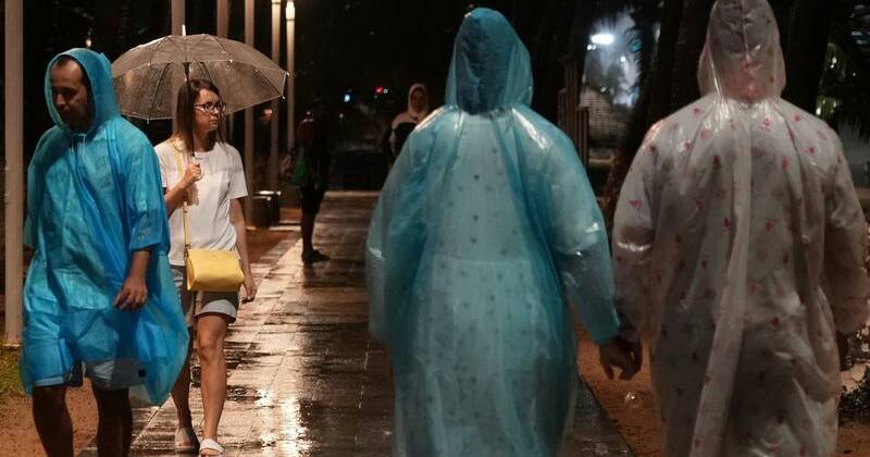 Kalmaegi hits Vietnam as toll rises in Philippines