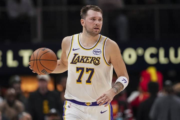 Deadspin | Lakers' Luka Doncic, Austin Reaves have something to prove vs. Thunder