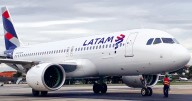 Latam Airlines cancela vuelos preventivamente ante crucial mediación con Sindicato de Pilotos