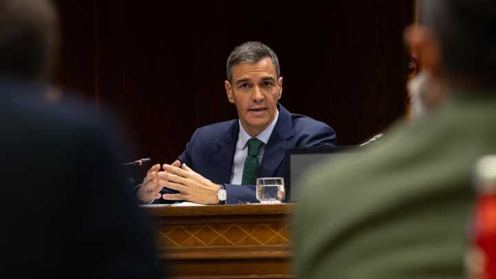 José Antonio Zarzalejos, periodista y escritor, sobre el gobierno de Pedro Sánchez: "Las mentiras se extienden como la pleamar, invade la arena"