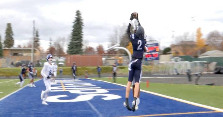 High school football: Gonzaga Prep and Newport dominate