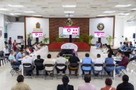 Gobierno de Playa del Carmen alerta sobre red de empresas de comunicación ‘fantasma’ colgadas en postes de telefonía, electricidad y alumbrado público