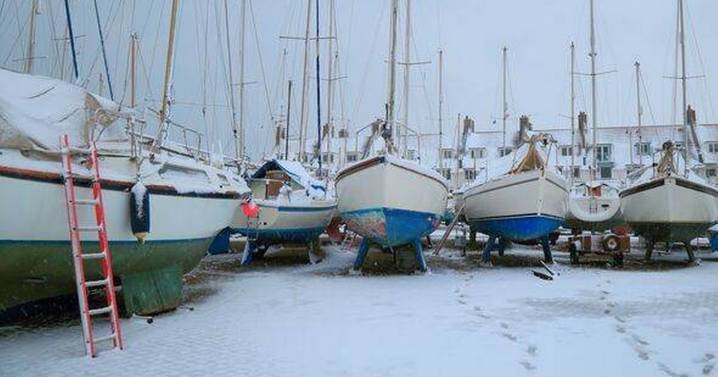 UK seaside town that's 'straight from a Christmas card' with pretty festive market