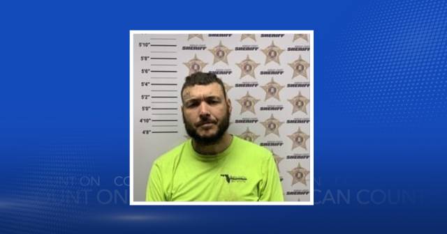 Man caught after leading deputies on chase, trying to hide under mobile home in Morgan County