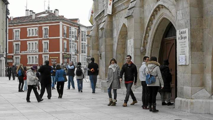 Castilla y León gana 16.544 habitantes por el desembarco de inmigrantes
